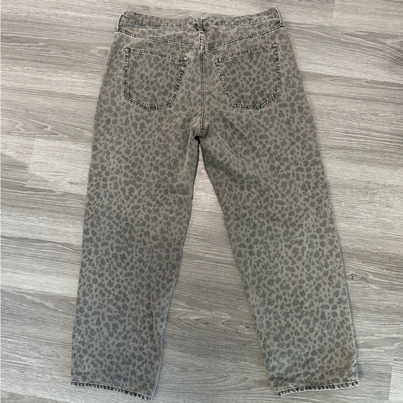 Washed faded leopard denim 90’s baggy Jeans - Picture 4 of 7